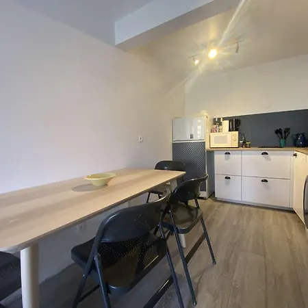 Sm530-b124 Maxime 2 Pieces 4 Couchages Piscine Sainte-Maxime